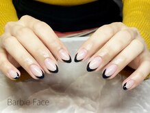 バービーフェイス 恵比寿(Barbie Face)/ブラックフレンチネイル