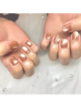 リッシュ トロワ(RICHE trois)/キャラメルカラーマグネット