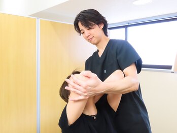 ナオル整体 笹塚院(NAORU整体)/猫背姿勢矯正/肩甲骨/骨盤矯正