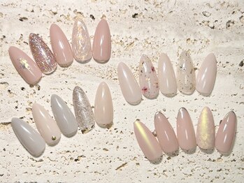 手元が綺麗に見えるネイル