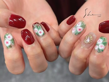 シー(SHE)/フラワーネイル