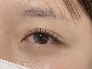 トキ(Toki)の写真/ナチュラル～ボリュームまで★フラットラッシュでトレンドを押さえ、ニュアンスカラーで個性的な目元に♪