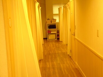 ほぐし屋らーく 銀座店/【店内】