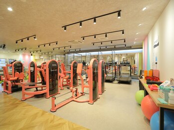 セルフボディメイクスタジオ ポート(PORT)/トレーニングマシン