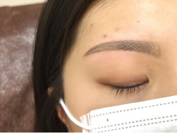 ビューステージ アイブロウサロン 京橋/アーチ眉