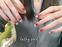 ラッキー(Lucky)/チークマグネットグラデーション