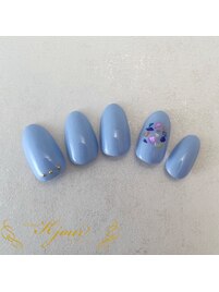 シンプルブルーネイル