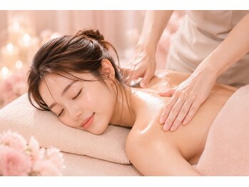 ララ(LALA)の写真/首肩・肩甲骨までじっくりほぐす♪美容師直伝の極上ドライヘッドスパとオイルリンパマッサージで深い癒し◎