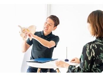 猫背改善専門店 ケースタジオ(k-studio)/カウンセリング中