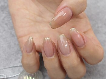 アイビー(Aivy)/先端ミラーネイル