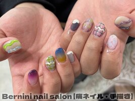 秋葉原ネイル/手描きネイル/銀座