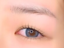 サインポスト 池袋東口店(sign post)/上下パーマで叶える印象的な目元