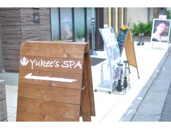 ユキーズ スパ 中目黒(Yukee's SPA)/お店の外の看板。