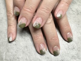 カーキ×ぬりかけニュアンス