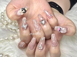 キャラクターネイル　ピンク系