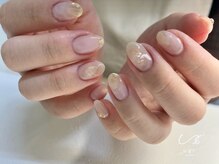 シンプルニュアンスネイルが得意です♪