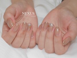 ブラウンベージュの冬ネイル