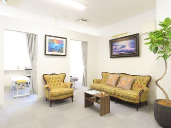 TJMととの鍼灸院/待合室