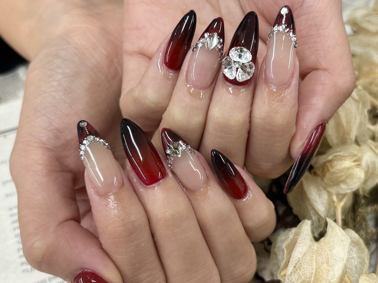 73))ネイルチップ ボルドー フレンチガーリー キラキラ クリスマスネイル 73))ボルドー クリスマスネイル フレンチガーリー ネイルチップ 埋め