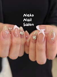 フレンチネイル　シンプル