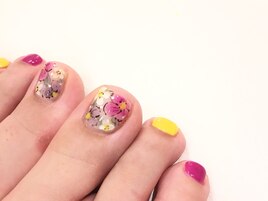 手描きフラワーネイル