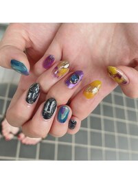 個性派ニュアンスネイル