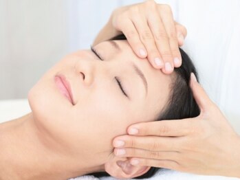 クリニカルエステ リフィーナ 辻堂店/フェイシャル専門店のシミケア