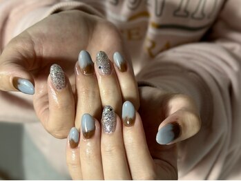 ジン(Jin)の写真/自然体で過ごせる自宅サロンのプライベート空間でゆったりと♪オーナーこだわりのカラーを豊富にご用意◎