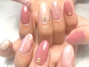 コロンネイル(Colon Nail)の写真/シンプルから華やかアートのデザインまで◇プライベートサロンなので周りを気にせずご来店いただけます◎