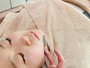 つむぎの写真/【敏感肌さん必見！】赤ちゃんでも使えるMONNALIの製品でお顔の引き締めケア♪シミ・しわ・毛穴ケアにも◎