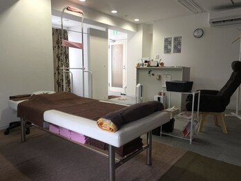 神ほぐし/日が差し込むお部屋でくつろぎ♪