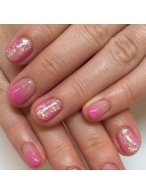 クリスタルネイル ボンベルタ橘店(CRYSTAL NAIL)/グラデーションネイル