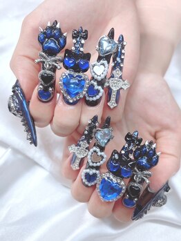 レッドネイル(Redネイル)の写真/【自店はいつでも付替オフ無料☆】特大パーツ、トレンドカラーをご用意！つけ放題で、理想の仕上がりに★