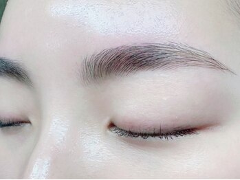ヨーク(YOKE)の写真/【眉が変われば印象が変わる】ナチュラルだけど垢抜ける黄金比美眉に！