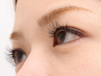 ムートン(mouton)/まつ毛エクステ100本