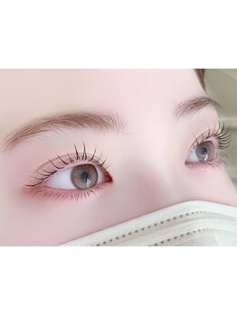 ナチュラル上品な目元にしたい