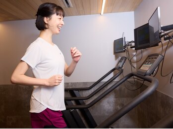 ランブルー トウキョウ(RUN BLUE TOKYO)の写真/【初回全メニュー無料体験可能◎】都会の上質な空間で、ご家族・ご友人・カップルと一緒にトレーニング！