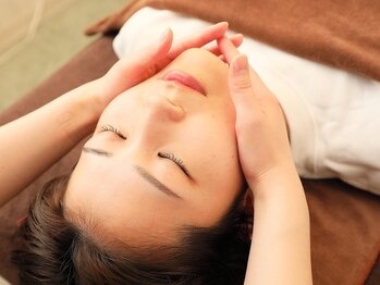 ハリファ鍼灸院 津院(HariFa鍼灸院)の写真/【極上ヘッドスパ＋リフトアップ美容鍼】実年齢より老けて見える、フェイスラインが気になる方にオススメ◎