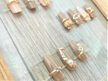 ぷっくり感☆アクセサリーネイル