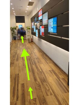 オカオビューティー 枚方市駅前南口店(okao beauty)/その先のエレベーターで6階に