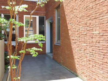 ブリエ 自由が丘(briller)/エントランスを入り