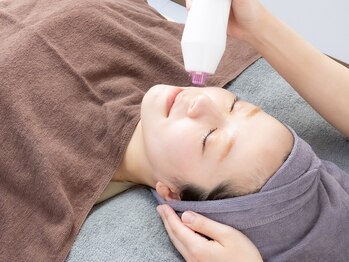 サロンアール(salon R.)の写真/憧れの【バズ肌】【水光肌】へ導きます◎シミケア/美白/毛穴/エイジングケア/ニキビケアに◎