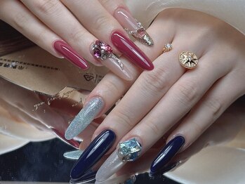 Sunny Nail Studio 新宿【長さだし/持ち込み/マグネット/ワンホン/付け放題/定額】の写真/激安！今だけ限定[4本ストーン埋め放題が¥4200！1000種類以上のパーツから選択可能♪]新宿ネイルサロン