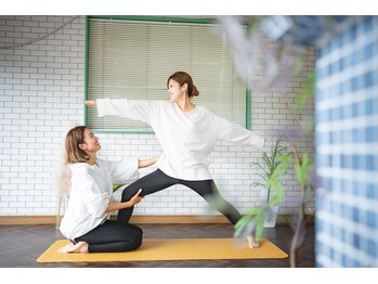 アリュール(ALLURE)/ヨガレッスン