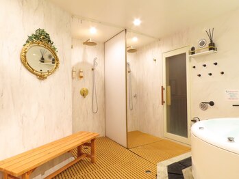 バン サウナギンザイースト 銀座築地店(BAN sauna Ginza East)の写真/【予約殺到！話題の岩盤浴×デトックスサウナ★】ラグジュアリーな内装の完全個室♪自分へのご褒美に◎