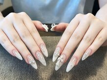 ナナネイル(Nana Nail)/ホワイトレース × クロムネイル