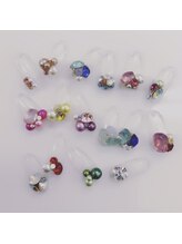 ネイル サロンティーラ(Tilla)/Vカット&球体