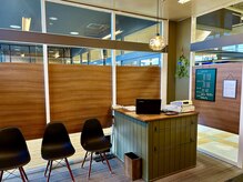 コリとるケアプラス 簗瀬店(コリとるCARE+)の雰囲気（個室での施術。ゆっくりお待ちいただけます。）
