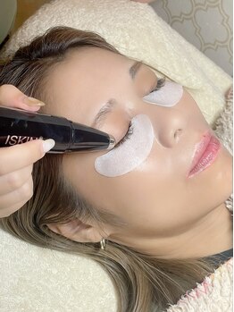 ブリオン 六本松店(Bullion)/ラッシュアディクトサロンケア