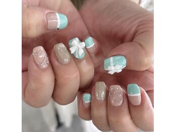 アングゥイー(ungu iE)/ティファニーネイル